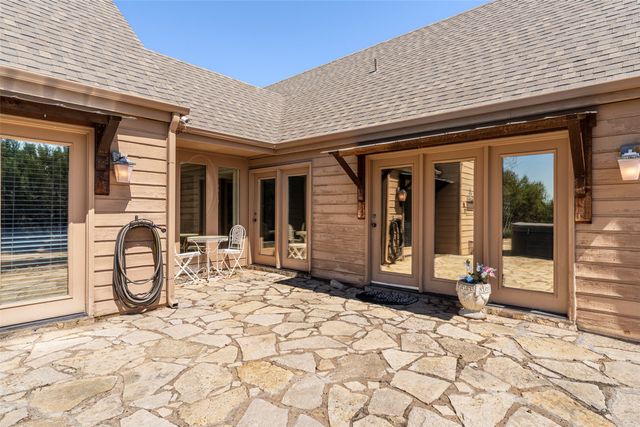 4918 Sonterra Court, Granbury, TX 76049