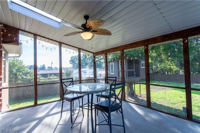 2305 14th Avenue, Vienna, WV 26105