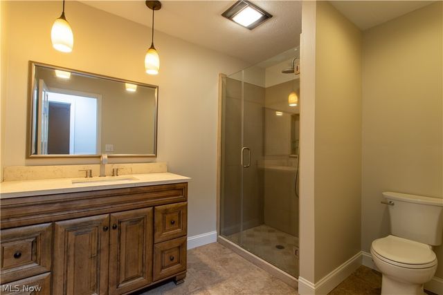 2305 14th Avenue, Vienna, WV 26105