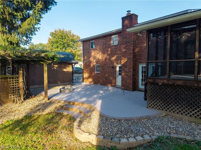 2305 14th Avenue, Vienna, WV 26105