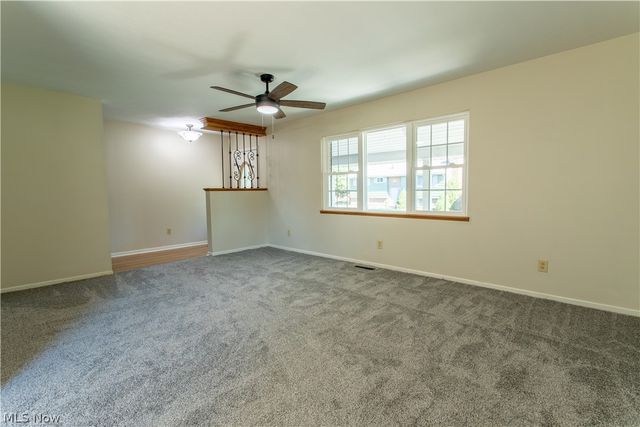 2305 14th Avenue, Vienna, WV 26105