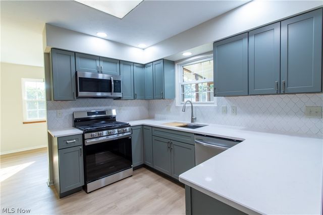 2305 14th Avenue, Vienna, WV 26105