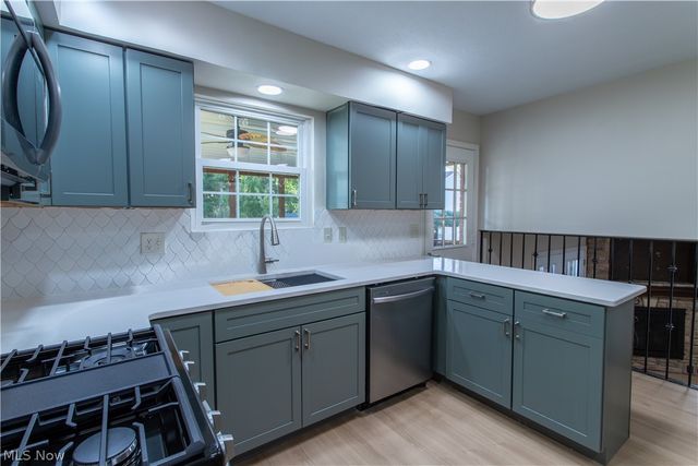 2305 14th Avenue, Vienna, WV 26105