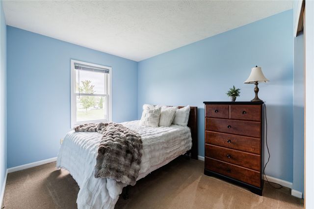 132 Grangerford Hts, Henrietta, NY 14586
