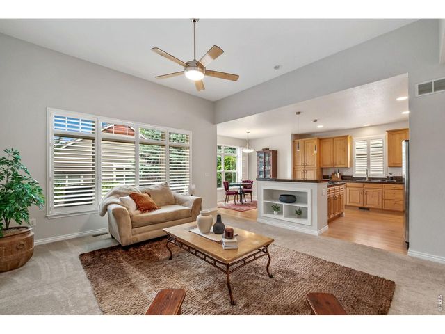 836 Windflower Dr, Longmont, CO 80504
