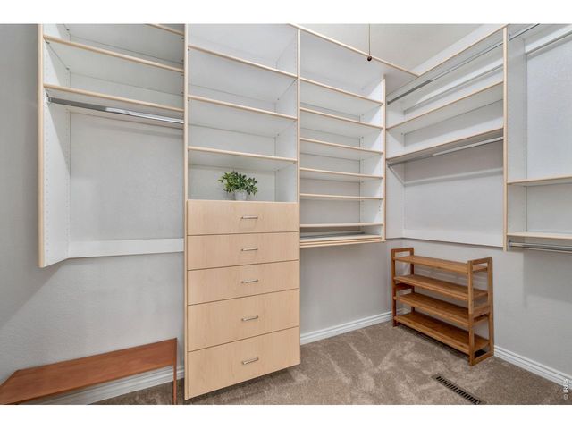 836 Windflower Dr, Longmont, CO 80504