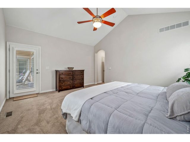 836 Windflower Dr, Longmont, CO 80504