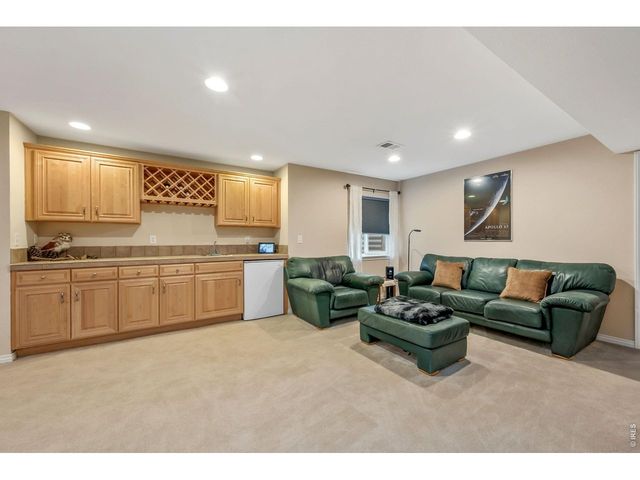 836 Windflower Dr, Longmont, CO 80504
