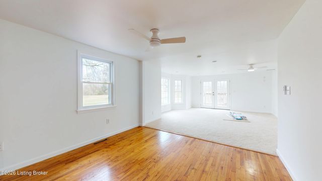 2100 Rebel Ridge Rd, La Grange, KY 40031