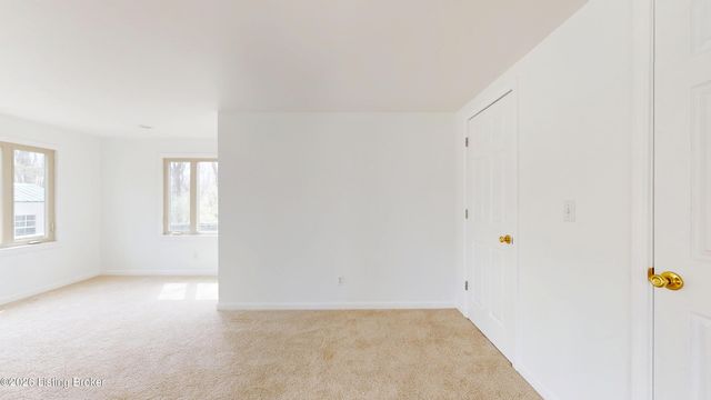 2100 Rebel Ridge Rd, La Grange, KY 40031