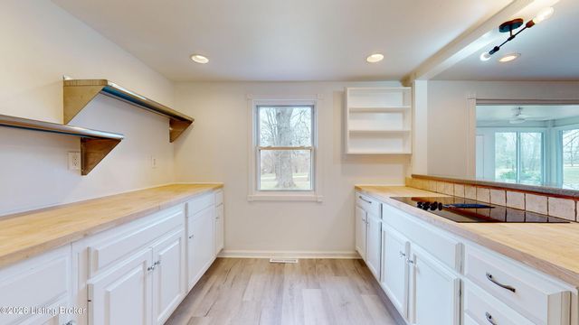 2100 Rebel Ridge Rd, La Grange, KY 40031