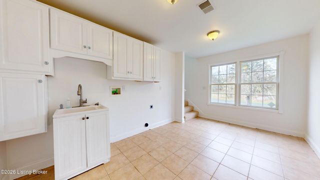2100 Rebel Ridge Rd, La Grange, KY 40031