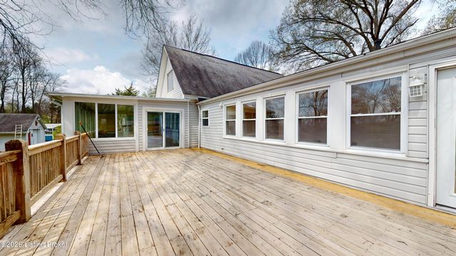 2100 Rebel Ridge Rd, La Grange, KY 40031