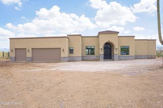 5980 W Filly Drive, Tucson, AZ 85743