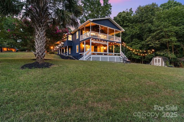 335 Carroll Cove, Clover, SC 29710