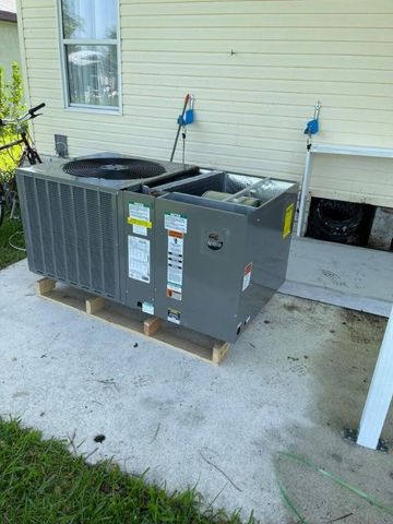 6765 Spanish Lakes Boulevard, Fort Pierce, FL 34951