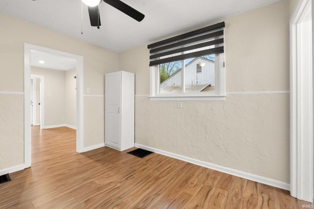 1044 Kenwood Avenue, Fort Wayne, IN 46805