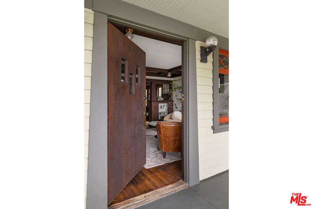Image 11 of property listing at 3017 Minnesota Street, Los Angeles, CA 90031