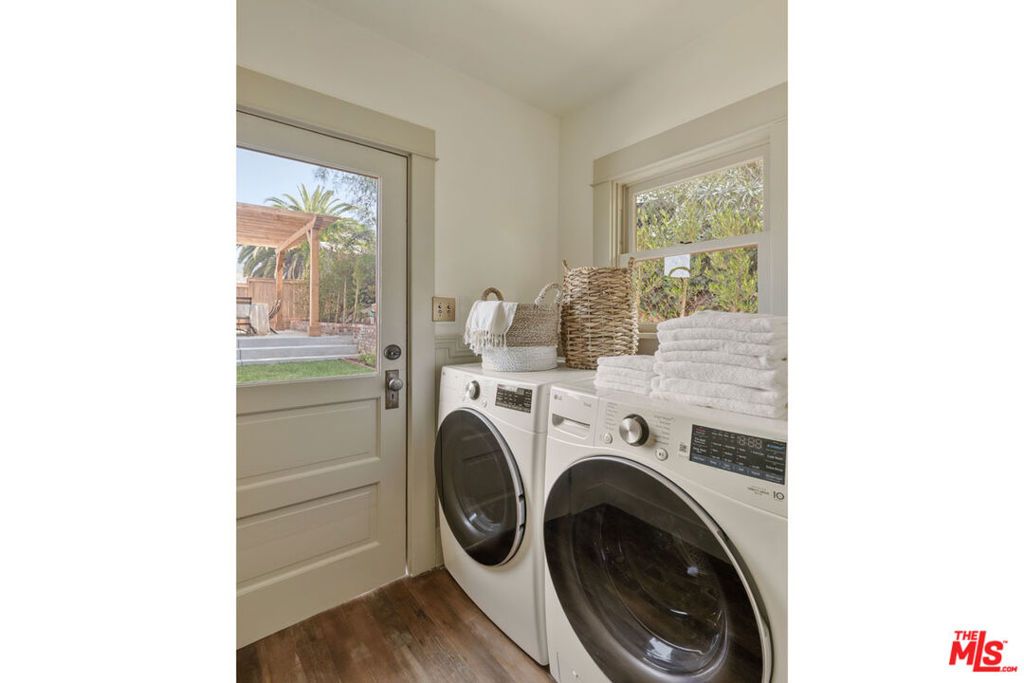 Image 24 of property listing at 3017 Minnesota Street, Los Angeles, CA 90031