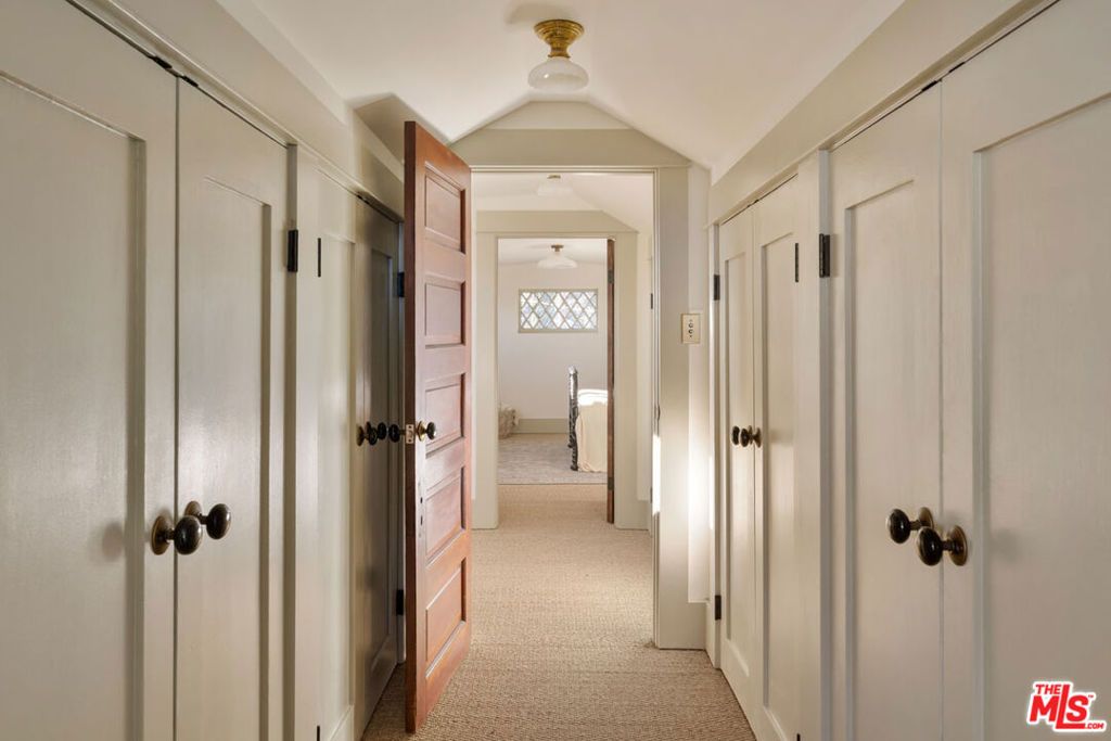 Image 34 of property listing at 3017 Minnesota Street, Los Angeles, CA 90031