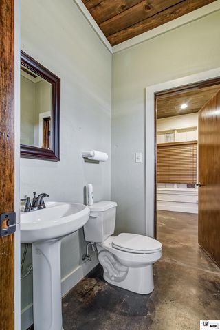 1000 LOUISVILLE AVENUE, Monroe, LA 71201