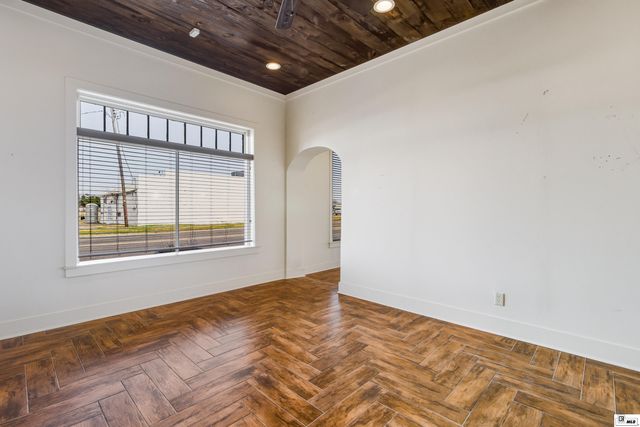 1000 LOUISVILLE AVENUE, Monroe, LA 71201