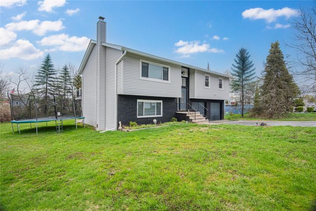 12 Truex Circle, New Windsor, NY 12553