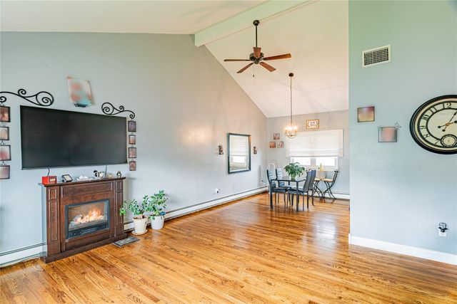 12 Truex Circle, New Windsor, NY 12553