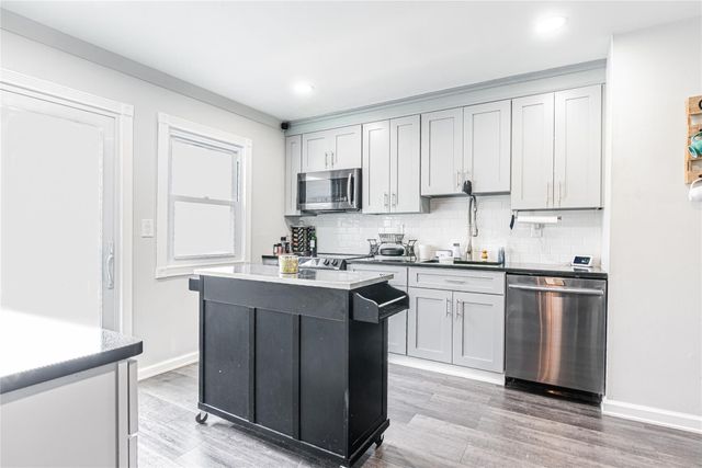 12 Truex Circle, New Windsor, NY 12553