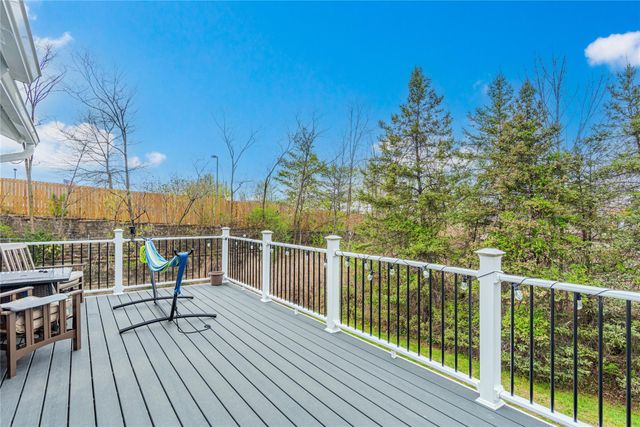 12 Truex Circle, New Windsor, NY 12553