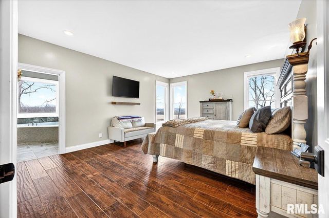 3661 COLE HOLLOW Road, Pekin, IL 61554