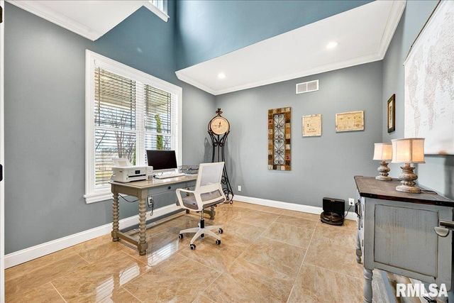 3661 COLE HOLLOW Road, Pekin, IL 61554