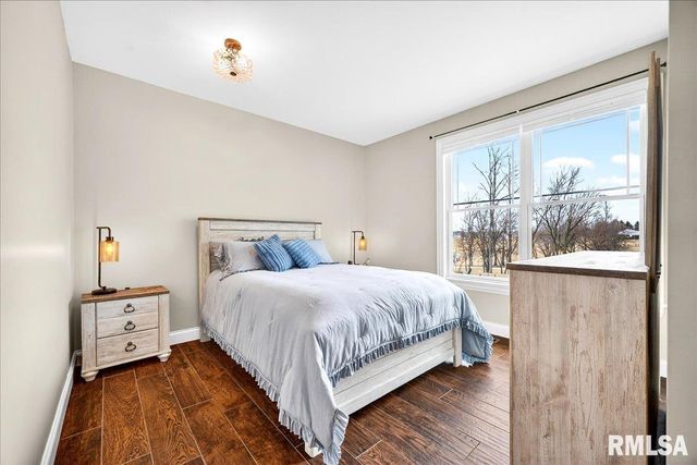 3661 COLE HOLLOW Road, Pekin, IL 61554