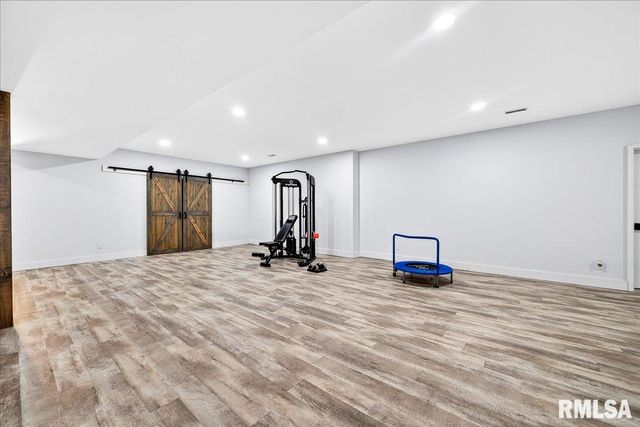 3661 COLE HOLLOW Road, Pekin, IL 61554