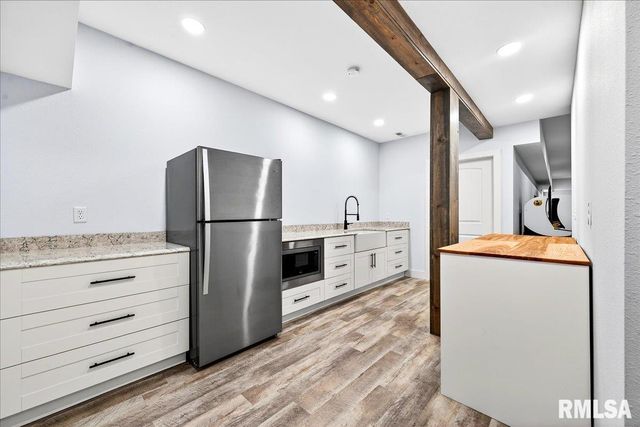 3661 COLE HOLLOW Road, Pekin, IL 61554