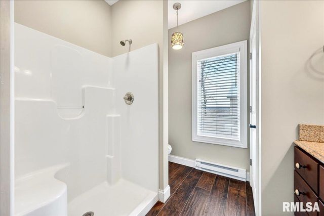 3661 COLE HOLLOW Road, Pekin, IL 61554