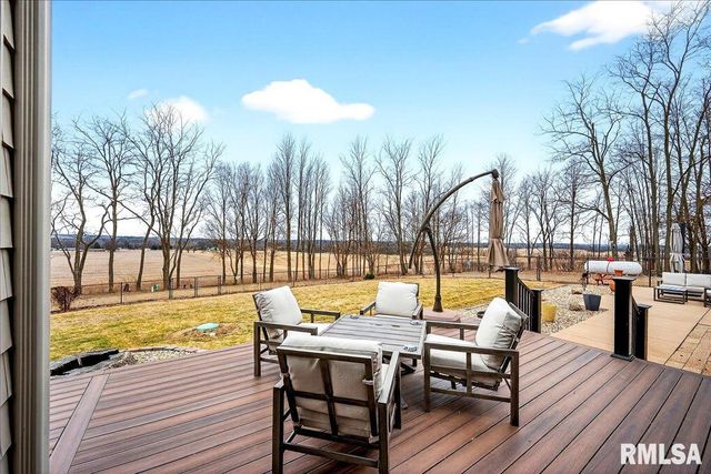 3661 COLE HOLLOW Road, Pekin, IL 61554