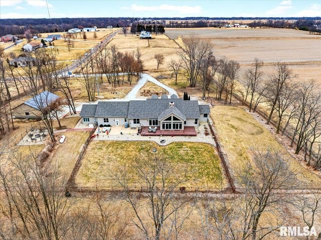 3661 COLE HOLLOW Road, Pekin, IL 61554