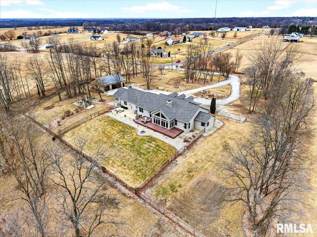 3661 COLE HOLLOW Road, Pekin, IL 61554