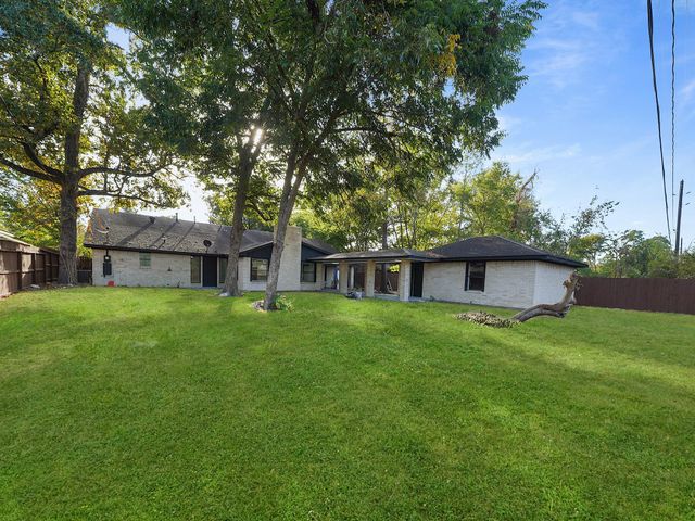 1519 Burning Tree Road, Kingwood, TX 77339