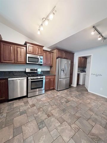 4063 Richfield Drive, Sterling Heights, MI 48314