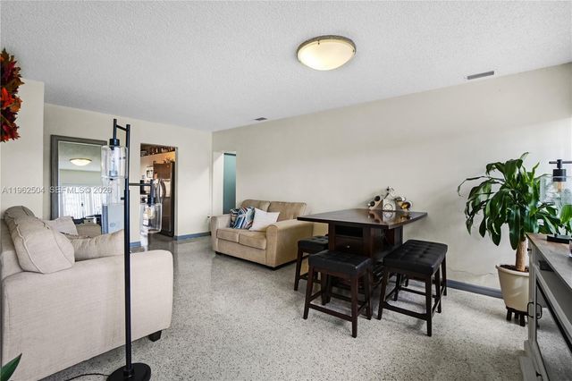 4630 SW 97th Ave, Miami, FL 33165