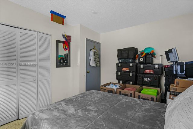 4630 SW 97th Ave, Miami, FL 33165