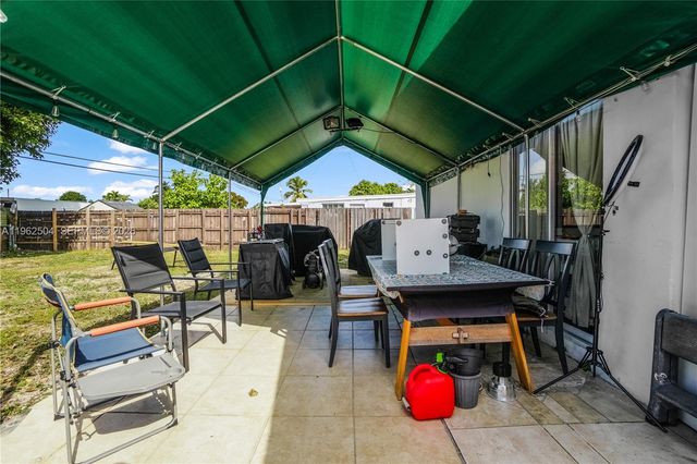 4630 SW 97th Ave, Miami, FL 33165