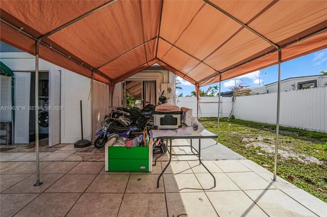 4630 SW 97th Ave, Miami, FL 33165