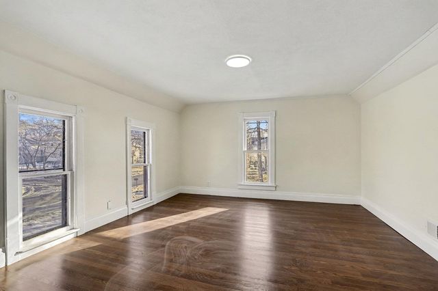 127 N Pleasant Street, Watervliet City, MI 49098