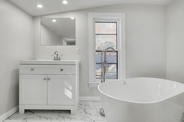 127 N Pleasant Street, Watervliet City, MI 49098