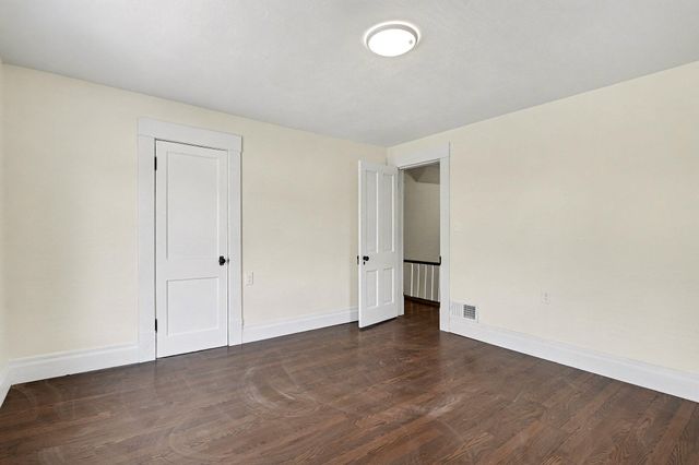 127 N Pleasant Street, Watervliet City, MI 49098