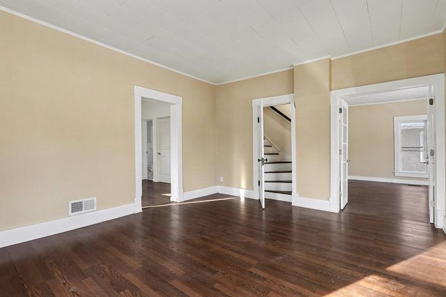 127 N Pleasant Street, Watervliet City, MI 49098