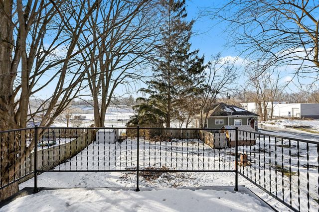 127 N Pleasant Street, Watervliet City, MI 49098